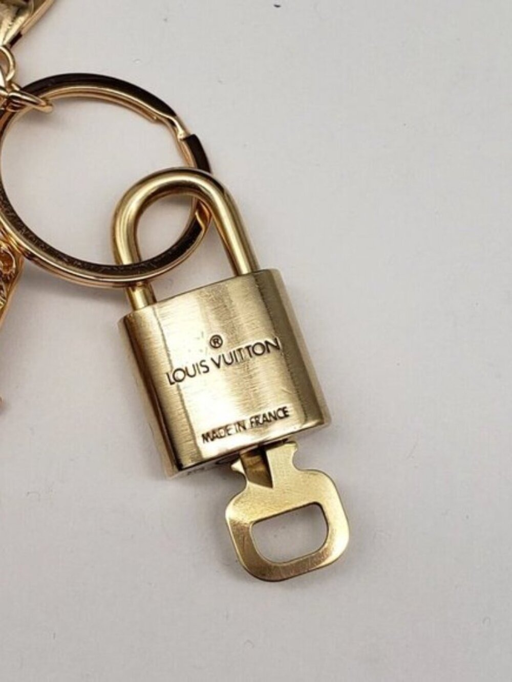 Louis Vuitton Authentic Gold Padlock 🔒 Key+Unbranded Hello Kitty Keychain/Charm - Picture 5 of 7